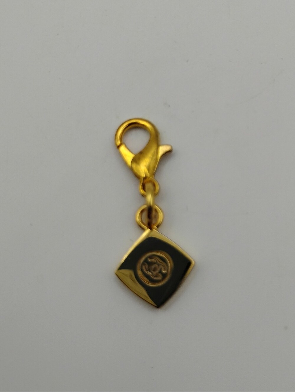 CHANEL Gold and Black Square Charm with CC Logo - Picture 3 of 4